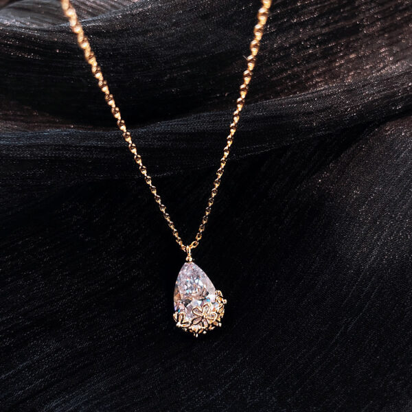Crystal Water Drop Pendant Necklace Women's Fine Jewelry Adjustable Short Accessories Jewelry Gift - Image 3